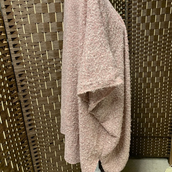 Aloha Bundle- Blush colored sweater - Picture 3 of 5